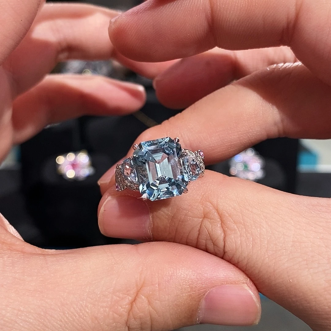 戒圈铂Pt950镶嵌海蓝宝石5.92ct