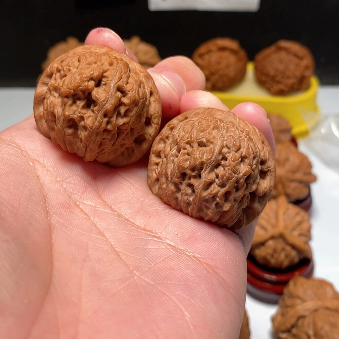 再***。吊坠文玩核桃血麒麟