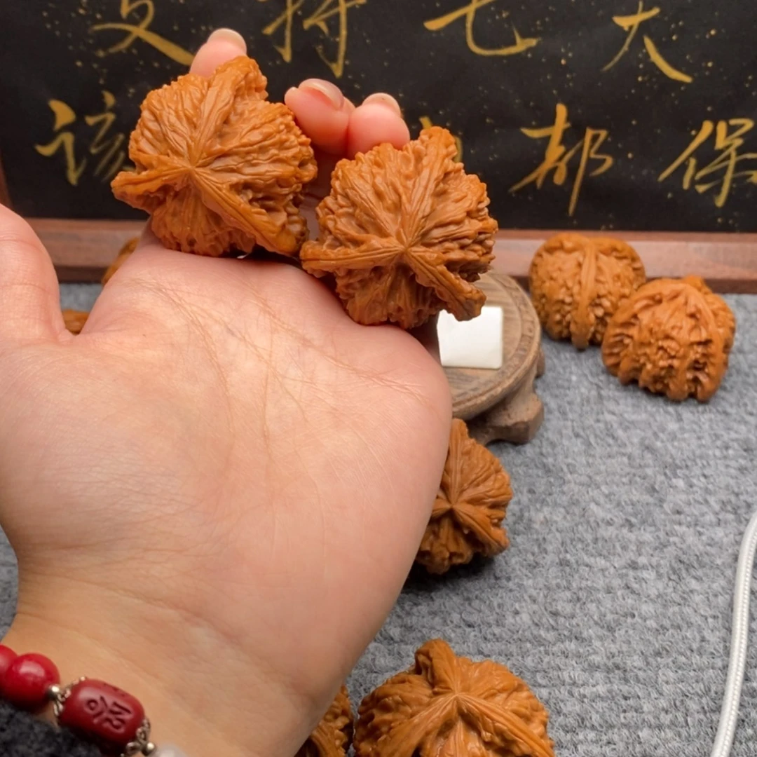 【闪购商品】吊坠文玩核桃满****红