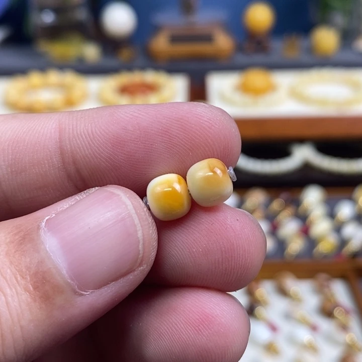 蜜蜡未镶嵌裸石配饰沁色老型对珠尺寸7.5