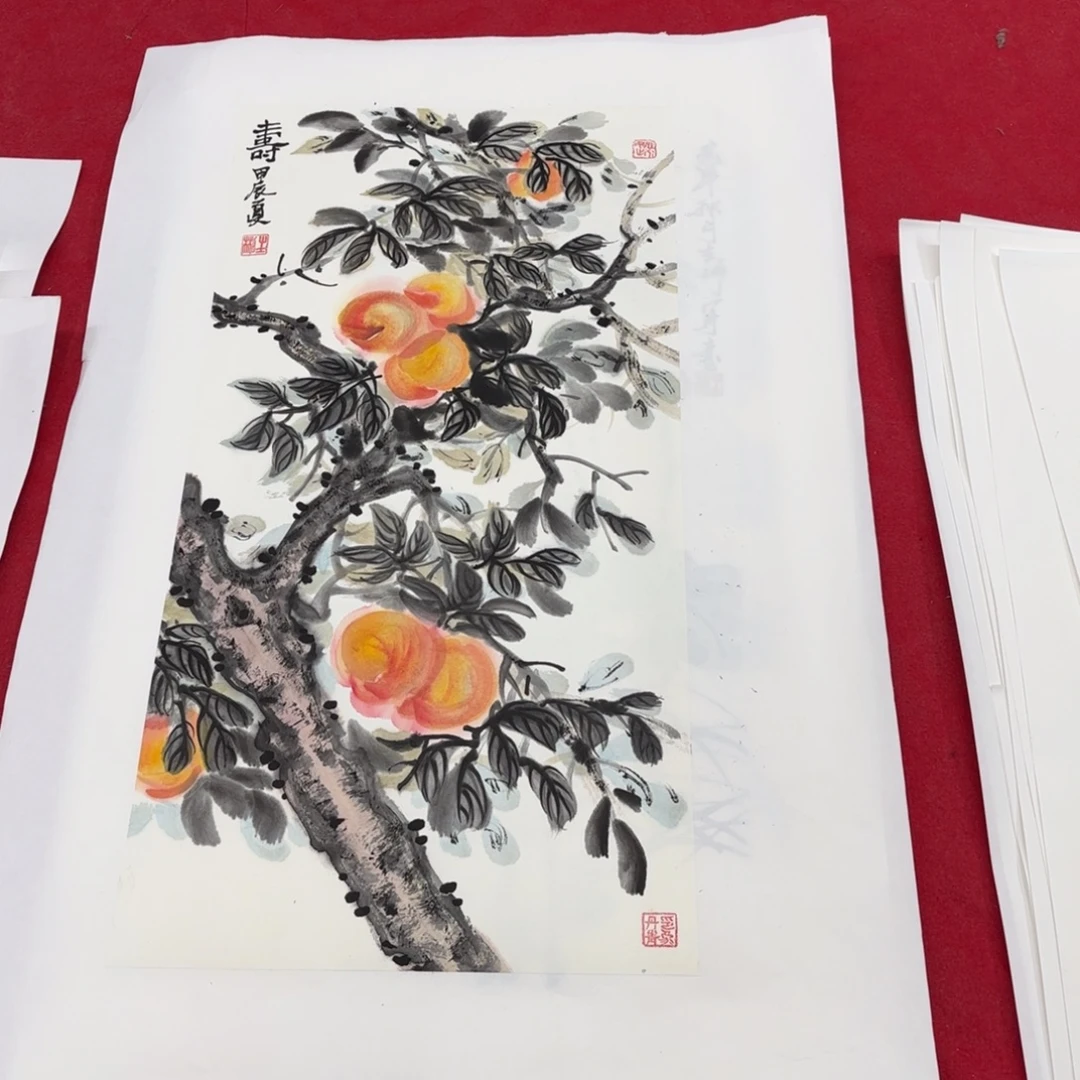 国画花鸟等图案为一体的