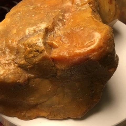 昌化石质地细腻柔软光滑