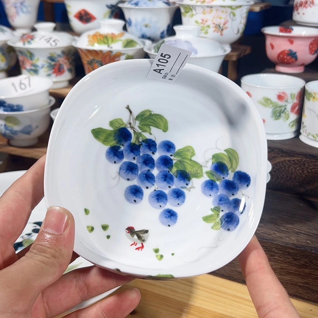夏***天景德镇手工手绘陶瓷