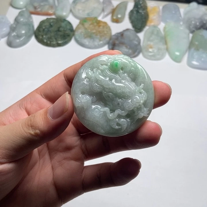 颈饰未镶嵌翡翠龙牌18