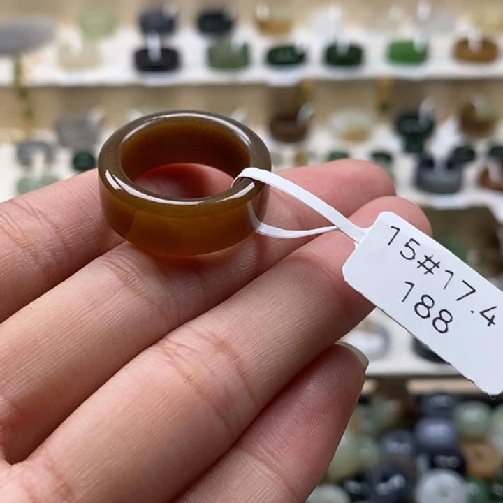 和田玉未镶嵌戒指