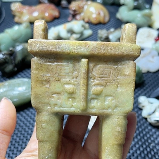 白玉菩提吊坠摆件