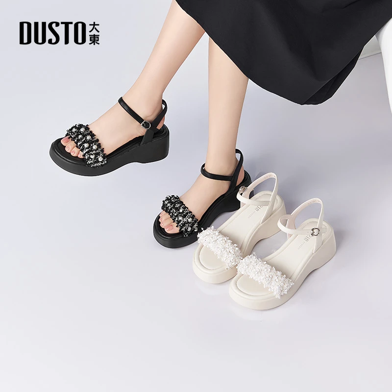 大东一字带凉鞋女夏外穿2025新款百搭一字带坡跟珠花沙滩鞋0273