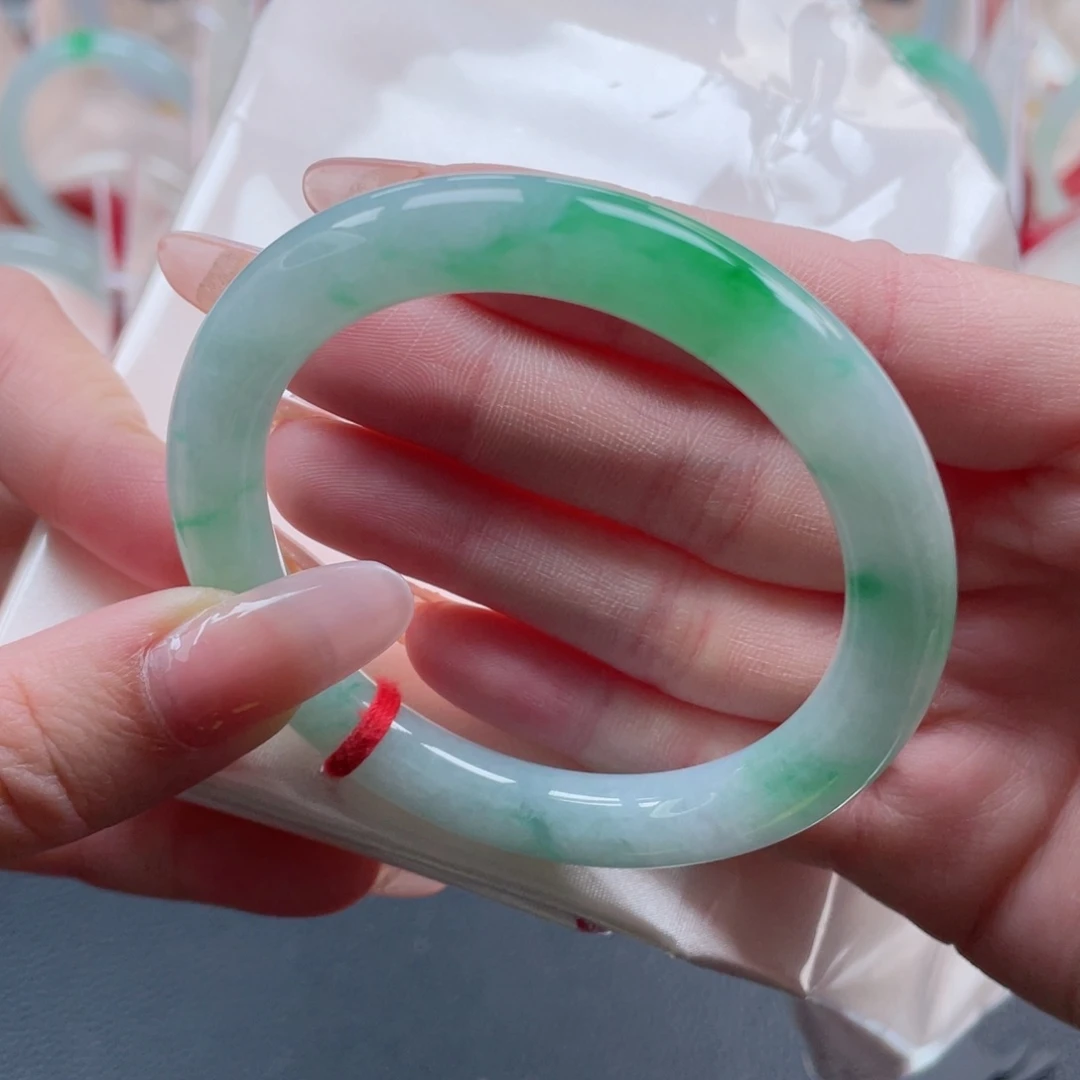 未镶嵌手镯翡翠53.4飘阳绿美人镯 精致秀气显眼包4号