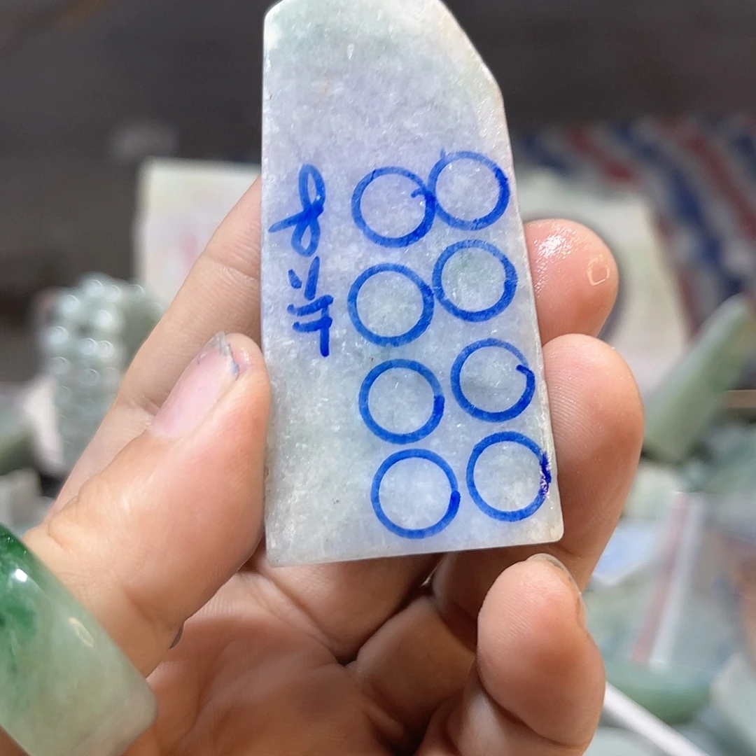颈饰未镶嵌翡翠翡翠天然翡翠天然翡翠