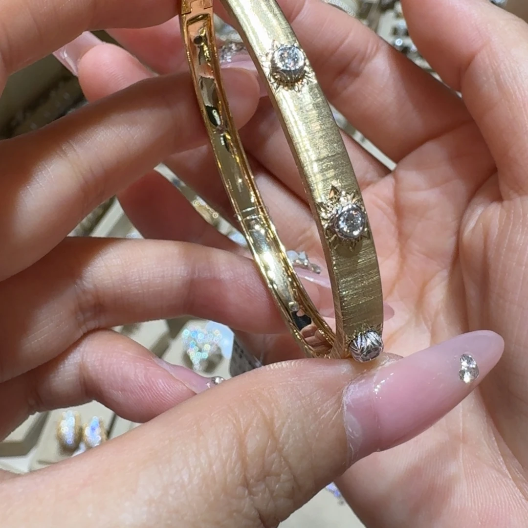 钻石手镯18K金镶嵌