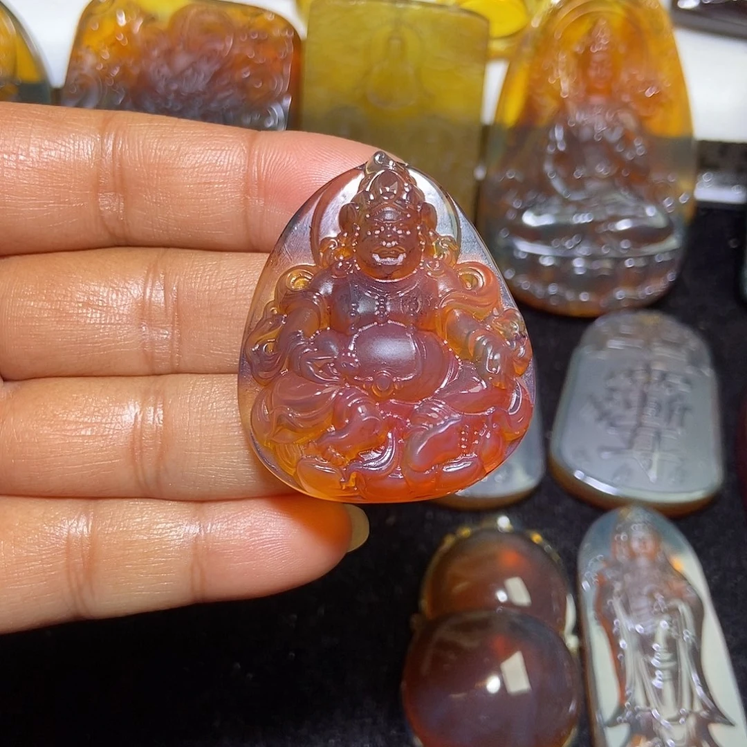 琥珀未镶嵌颈饰缅甸天然琥珀吊坠