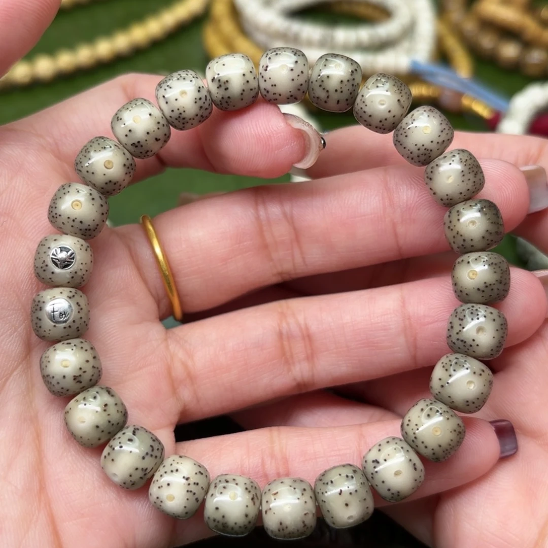 星月菩提手串⚠️漏⚠️8*9老型❗️石玉糯冰料❗️