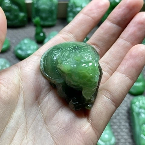 【闪购商品】颈饰未镶嵌和田玉