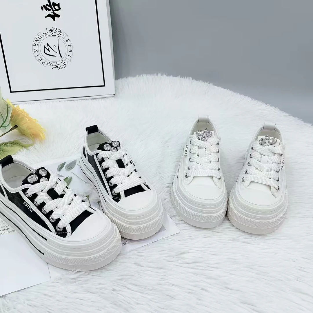 03-019 新款时尚百搭系带平底舒适休闲鞋