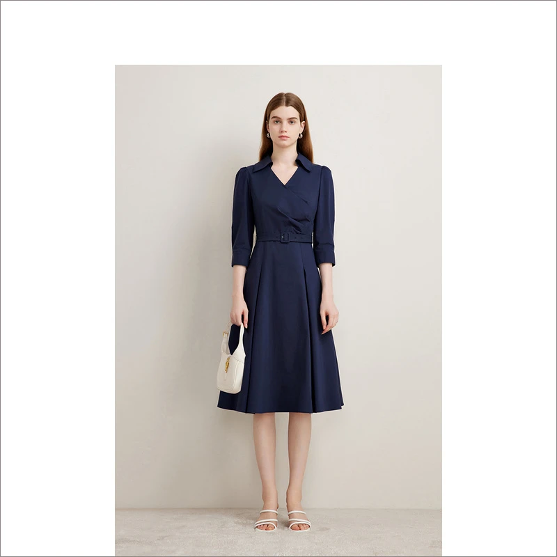Goodland美地24新款衬衫交叠V领法式大A摆职场连衣裙LC34305130