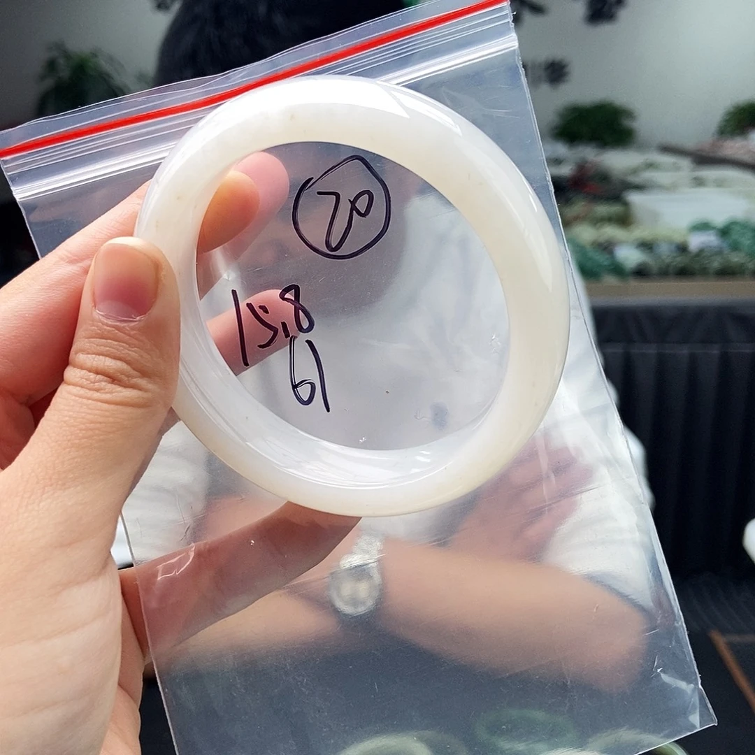 和田玉未镶嵌手镯颜色多样性发拍一发一