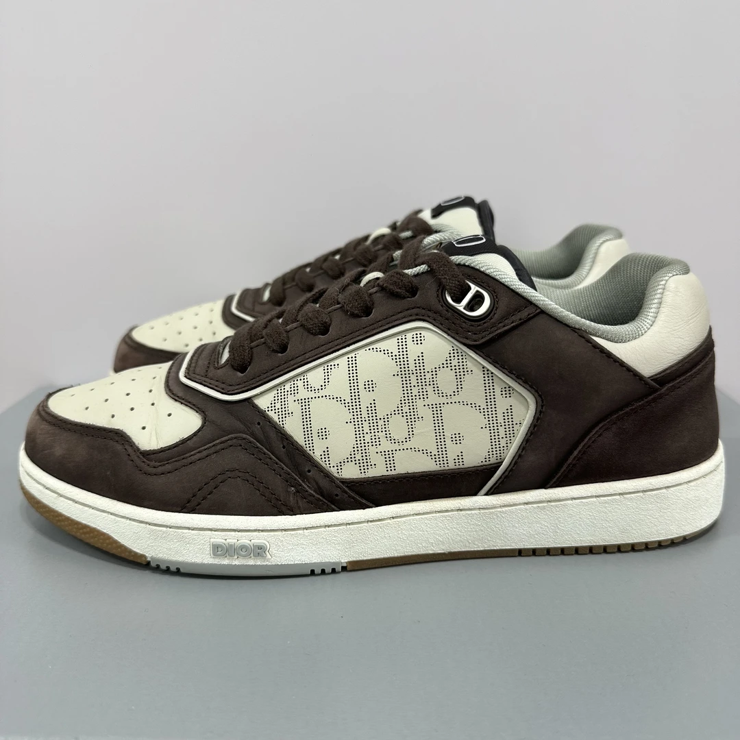 95新 DIOR/迪奥 41码 b27 棕色 低帮板鞋