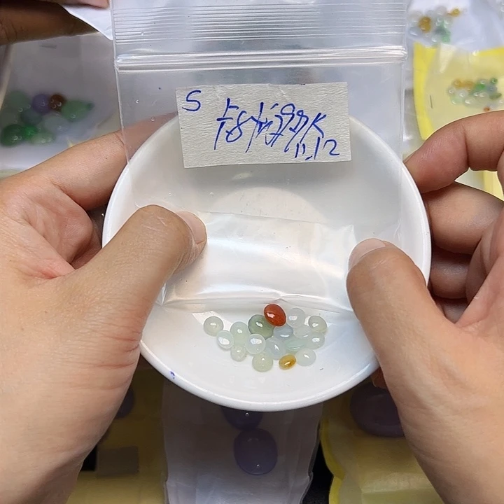 未镶嵌定制翡翠不
