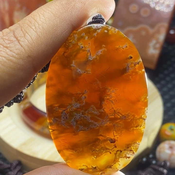 摆****玛瑙/玉髓未镶嵌颈饰