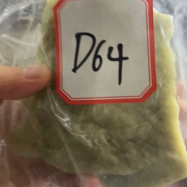 蛇纹石玉未镶嵌珠宝奇石