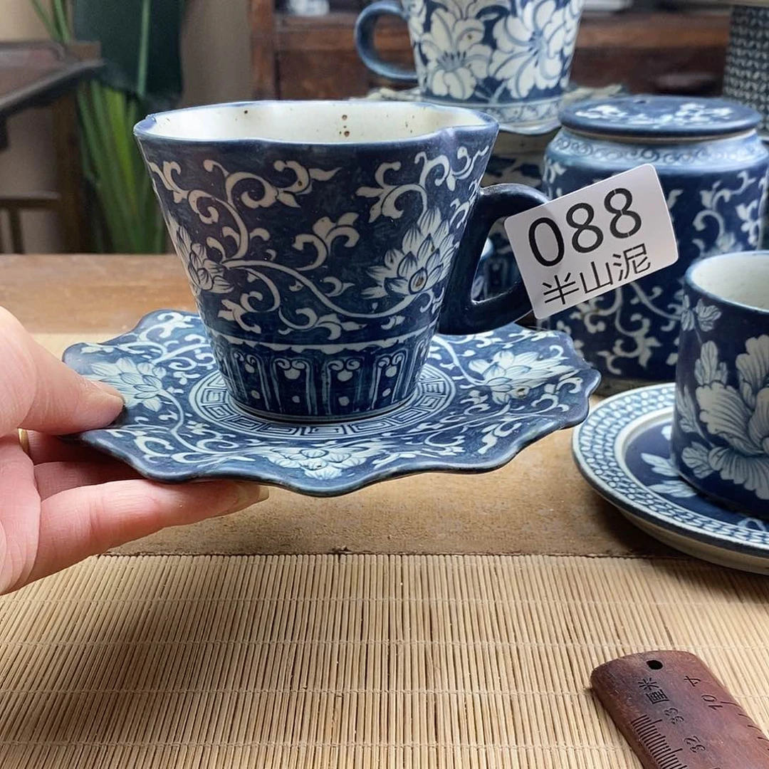 手工手绘青花陶瓷