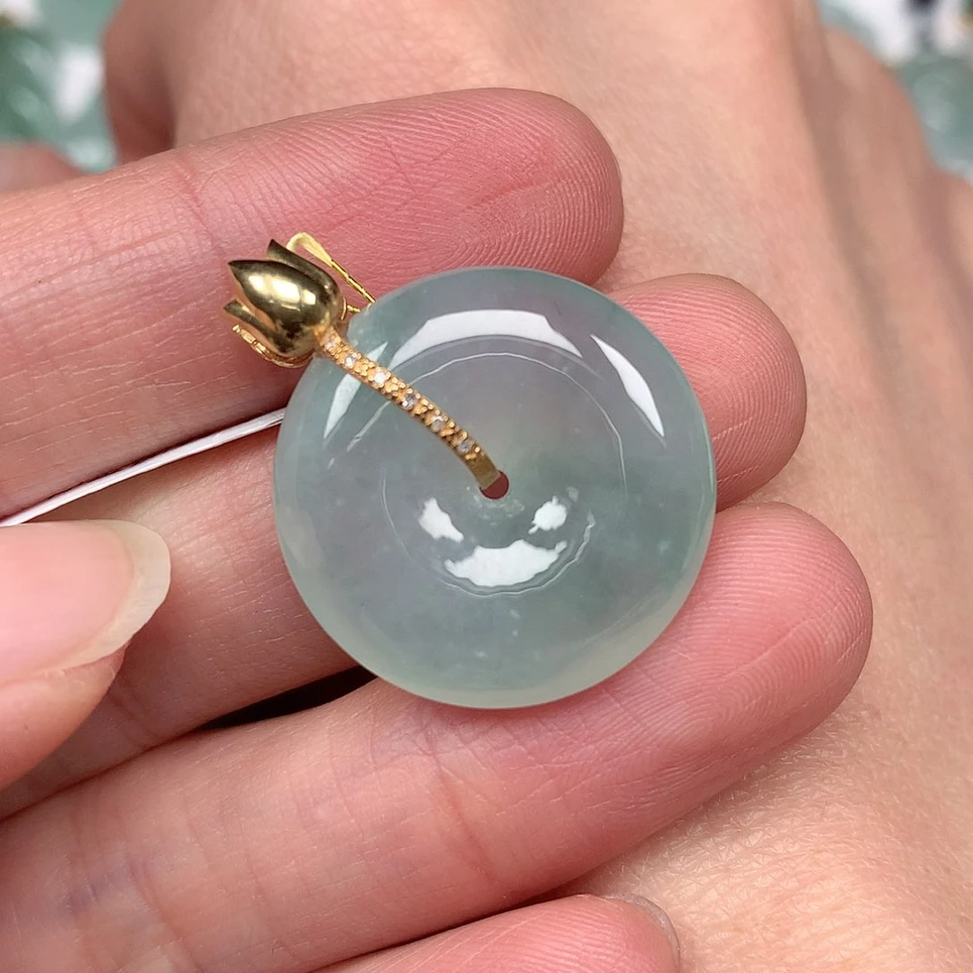 翡翠颈饰未镶嵌平安扣吊坠