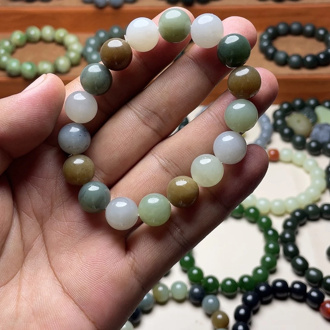 和田玉未镶嵌手串