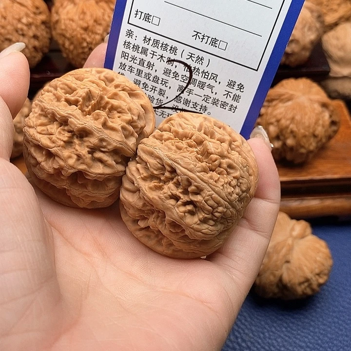 桃核吊坠粗筋狮子头44