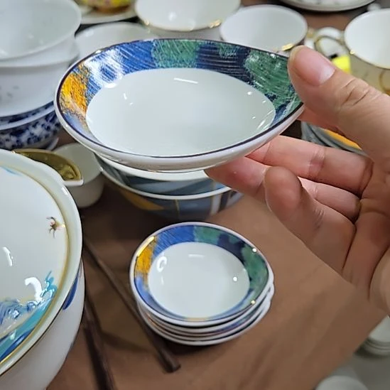 瓷片微瑕4寸8个味碟66666666