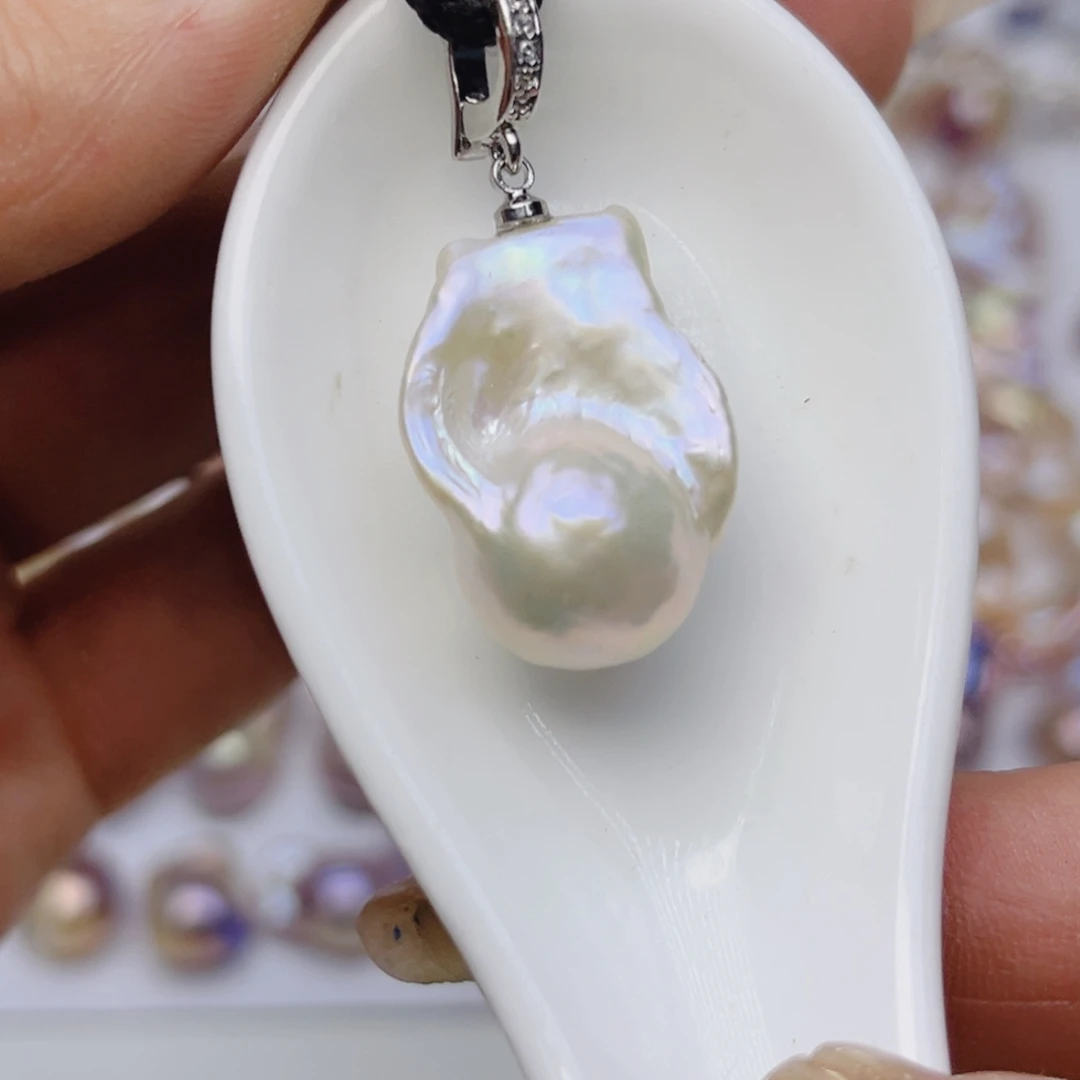 未镶嵌颈饰淡水珍珠