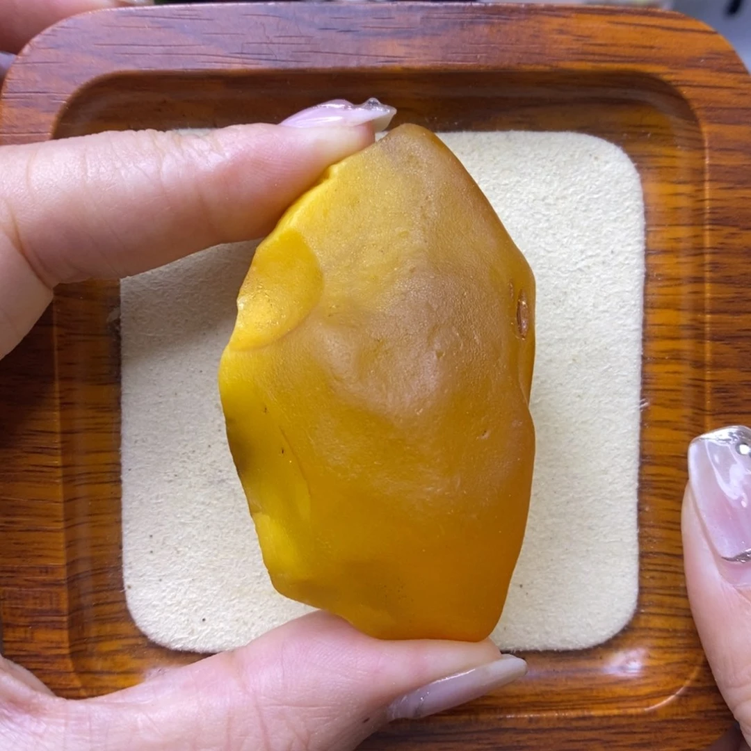 定制琥珀未镶嵌敏