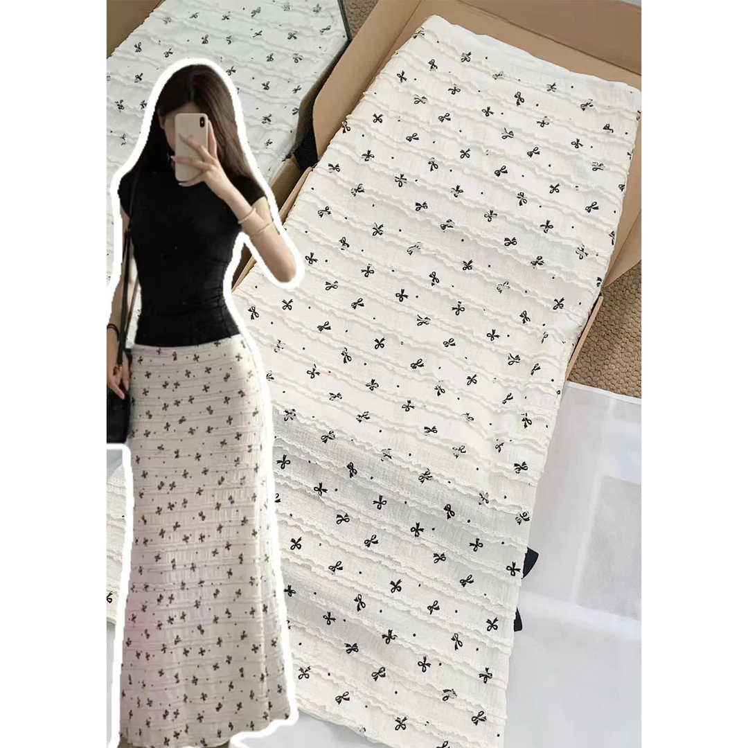 白色鱼尾半身裙女2025新款碎花夏日绝美长款包臀长裙初夏穿搭裙子