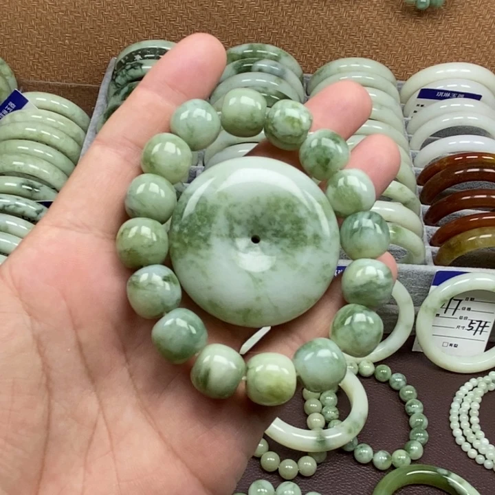 蛇纹石玉未镶嵌手链