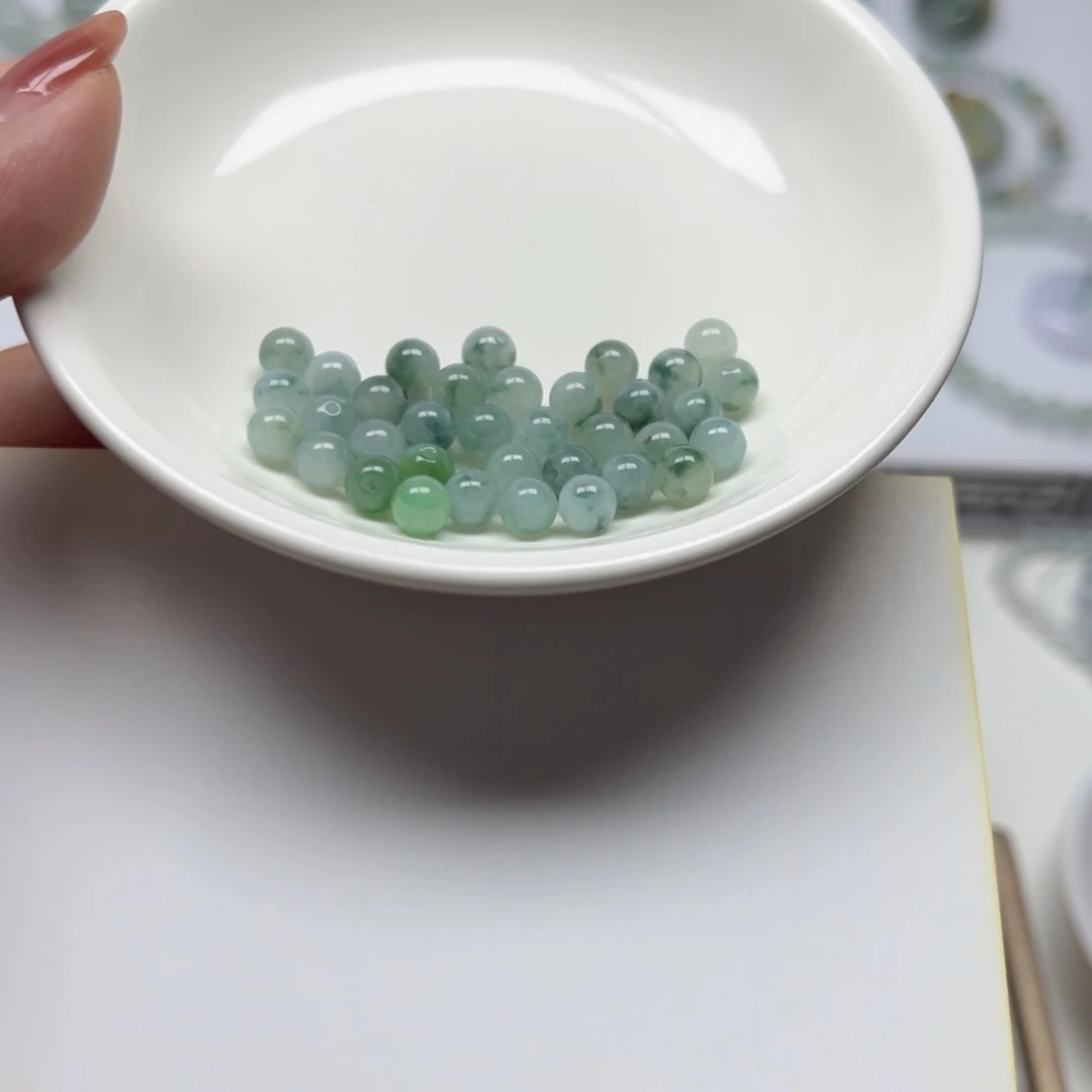 翡翠散珠?****纯天然缅甸翡翠A货卡6，30颗分3单