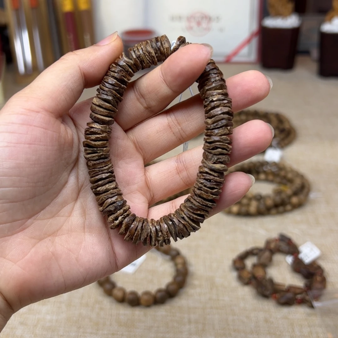 手串沉香达拉干片片12.24g