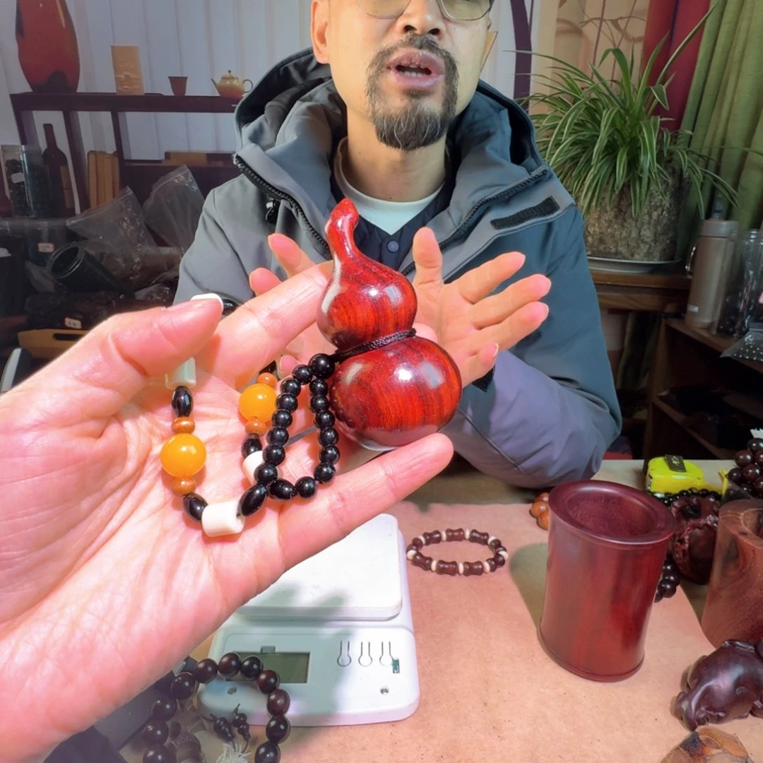 染料紫檀（血檀）葫芦