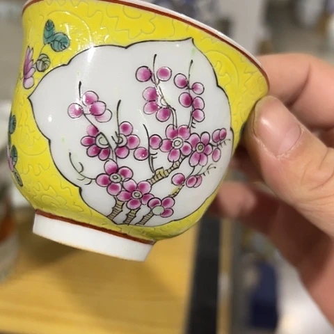 我的朋友在外面出差所以今天没有回家呢