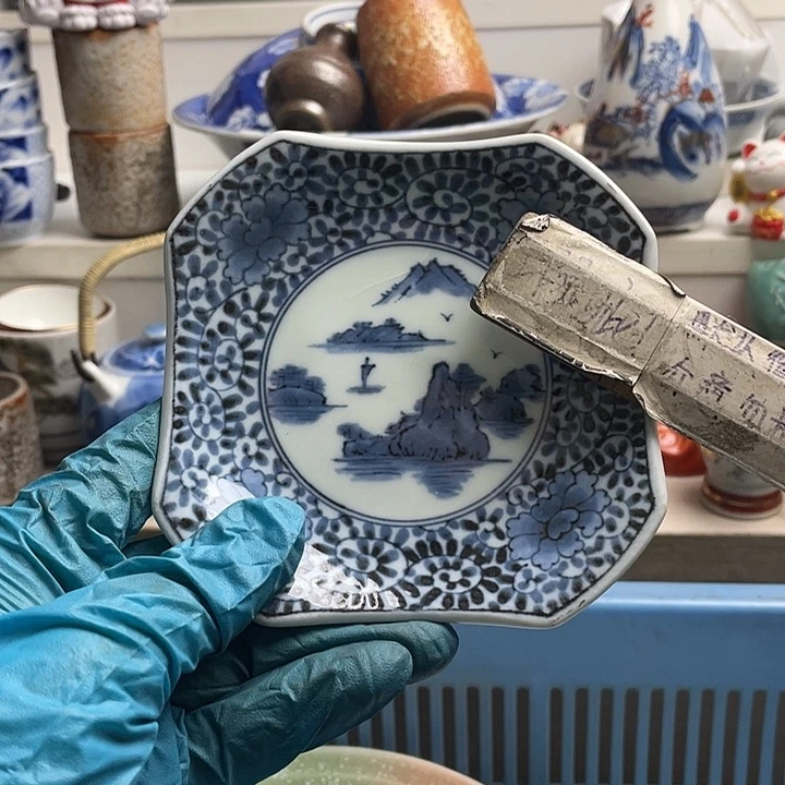 瓷片慧*哈哈哈我也是很喜欢的呢我看到