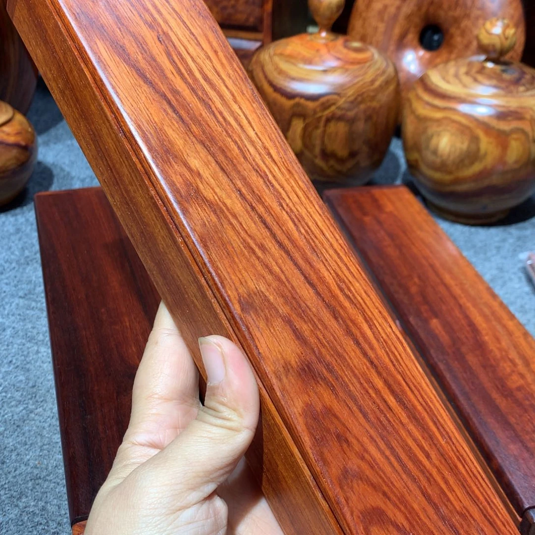 大果紫檀（缅甸花梨）开**友