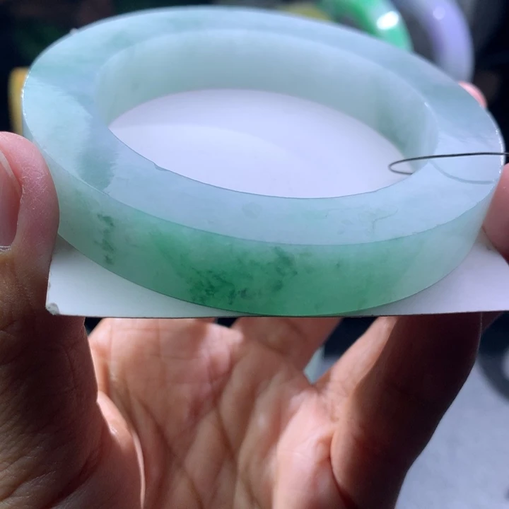 快***光定制翡翠未镶嵌翡翠a货手镯