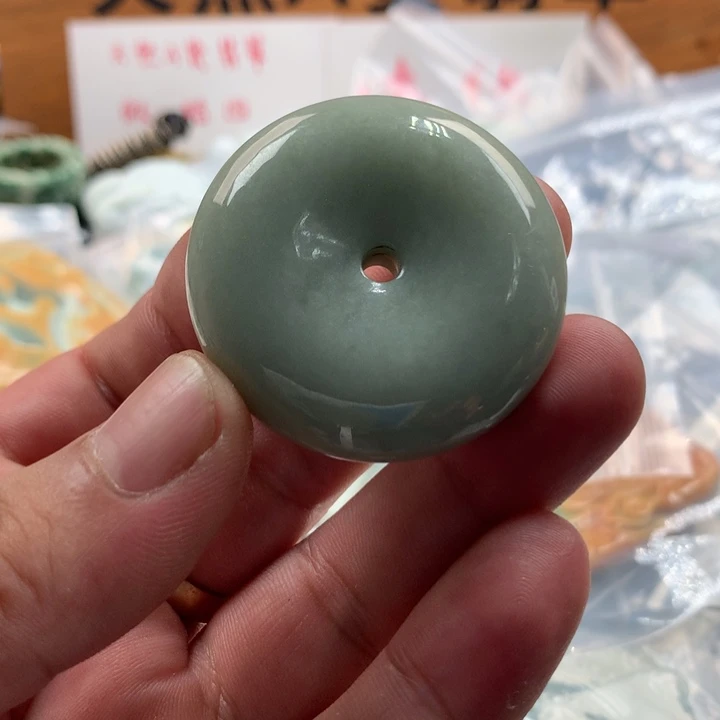 翡翠未镶嵌颈饰保真天然a货翡翠