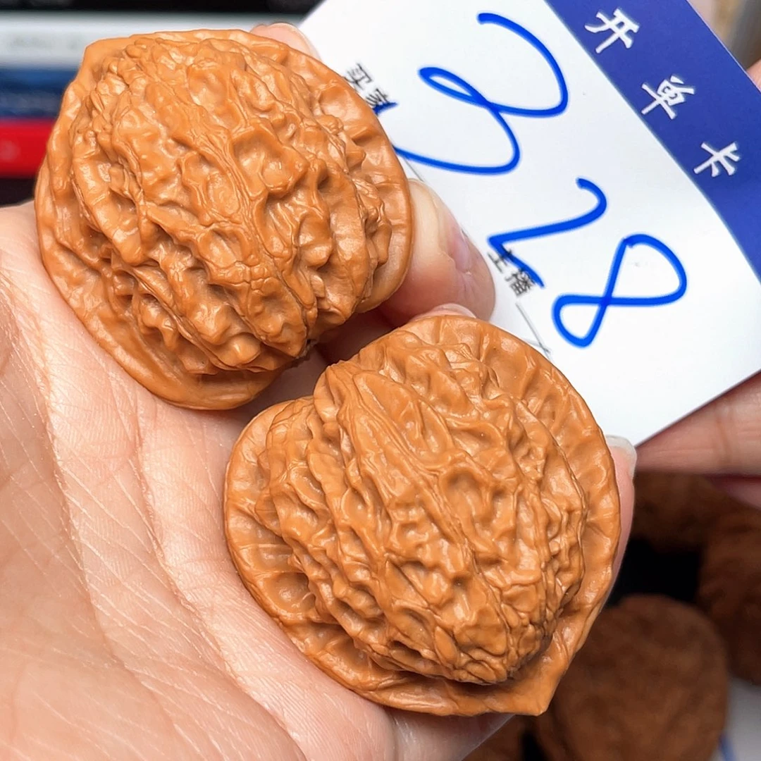 文玩核桃吊坠金牛40尺寸y