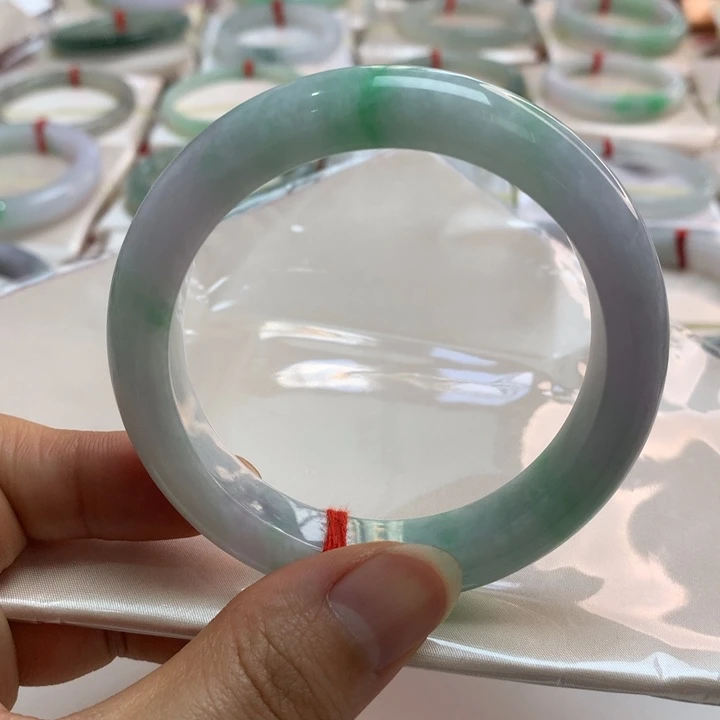 翡翠未镶嵌手镯春彩56.8