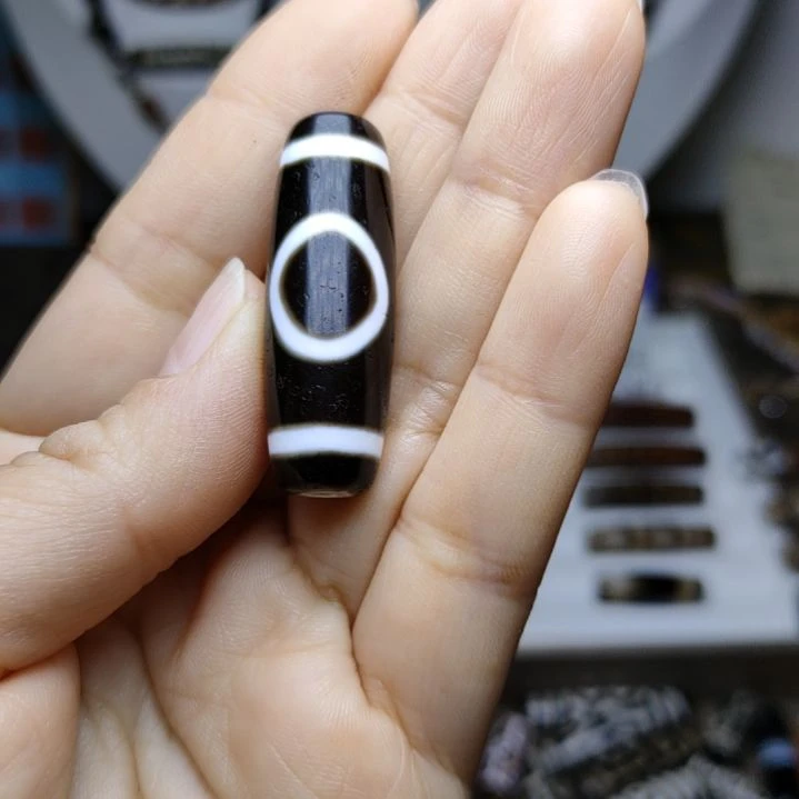 玛瑙/玉髓颈饰未镶嵌却****月