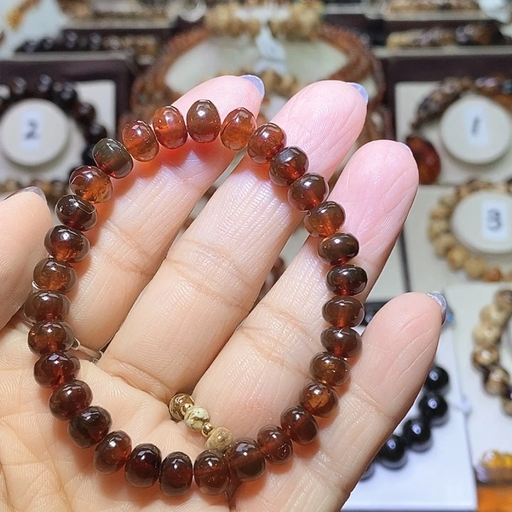 鹦***婆琥珀未镶嵌裸石车厘子7+