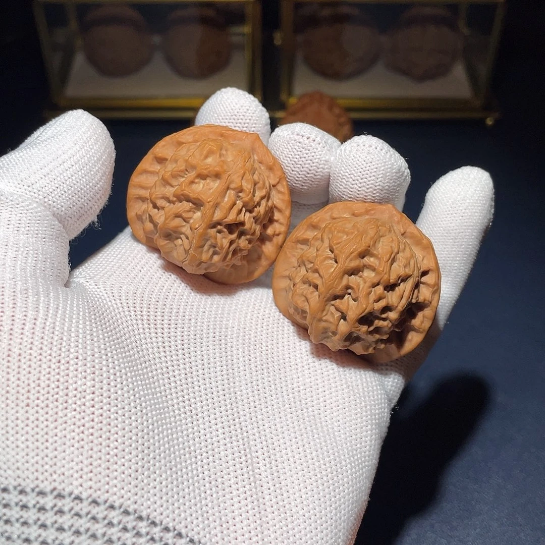 文玩核桃吊坠40瓷娃娃