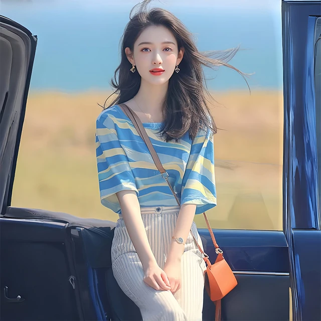 蓝色条纹晕染短袖T恤女2025新款春季欧货洋气独特别致绝美上衣夏