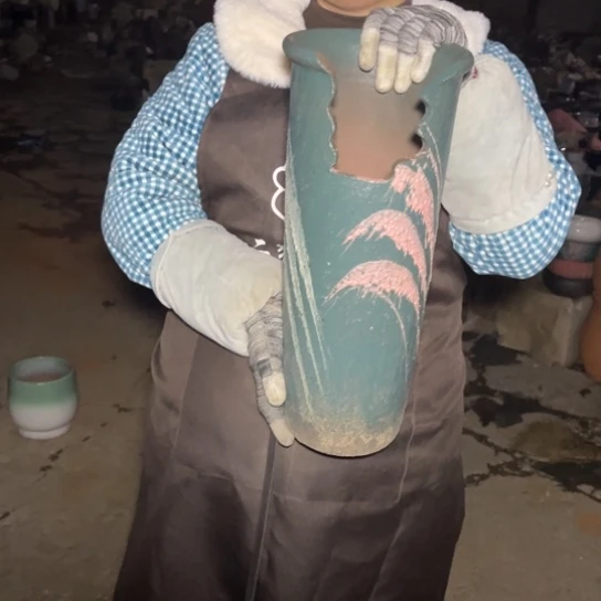 红陶口16高40瑕疵