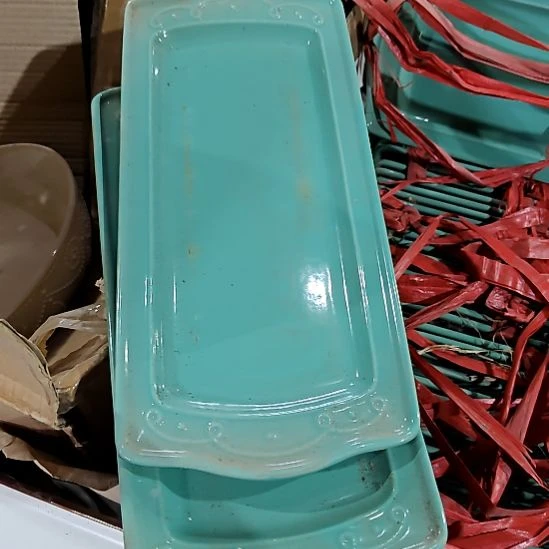 摆件陶瓷盘子碗啥都有