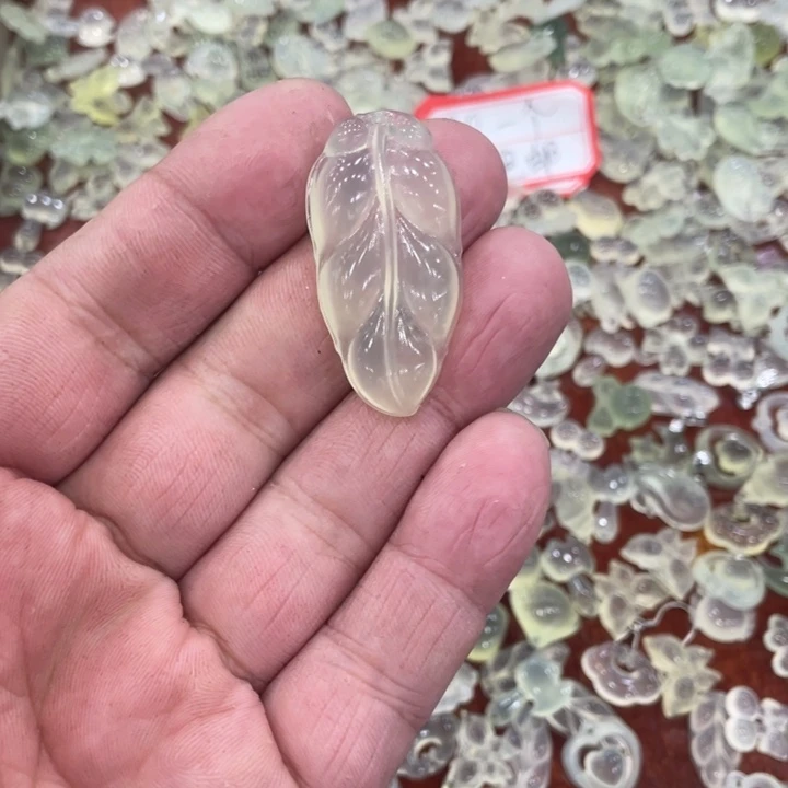 蛇纹石玉合金颈饰